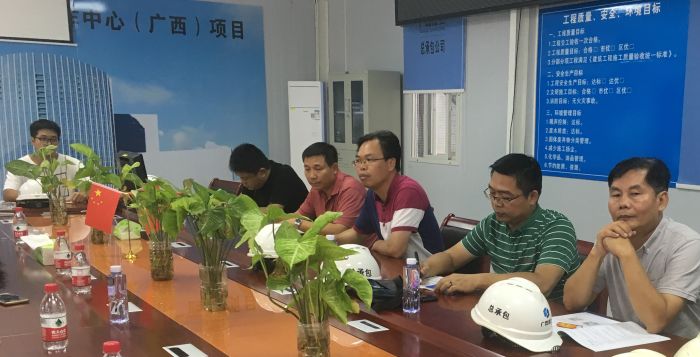 陈祖训在总结会上讲话。。。。。。卢文清摄.jpg