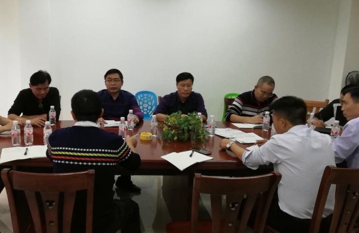 1聚会现场。。。。；；；；；屏⒉ 摄1.jpg