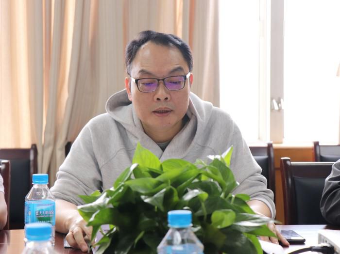 6周兴耀出席并讲话。。。。。。。。谭倩文 摄_700x524.jpg