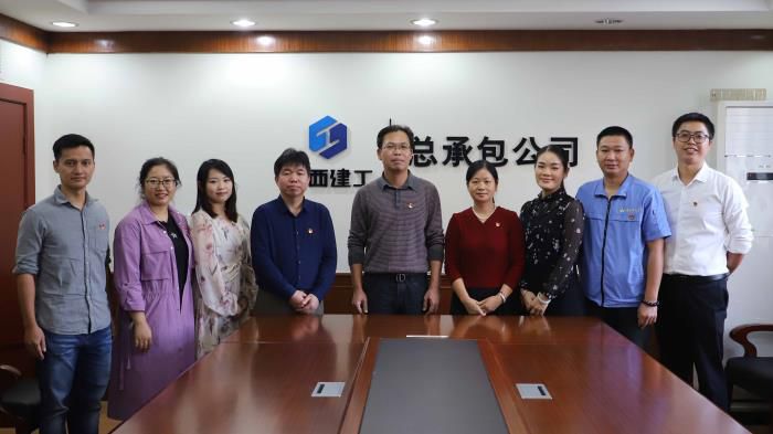 1.5合影留念。。。。。李立云 摄700.jpg