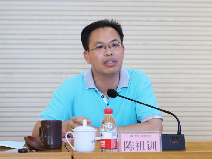 陈祖训讲话。。。。。。。。李立云 摄.jpg