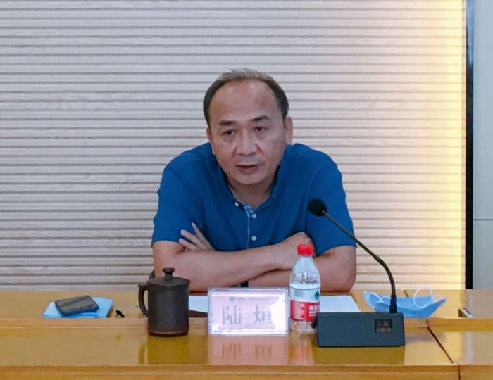 陆烜讲话。。。。。。覃洪浩  摄1.jpg