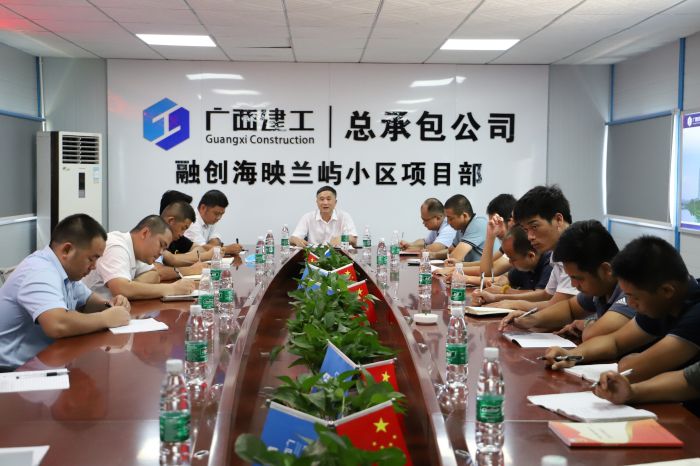 张强作指示。。。。。。。侯建杰 摄.jpg