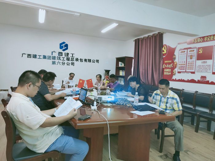 论证聚会现场。。。。。。。。 陆仁海 摄.jpg