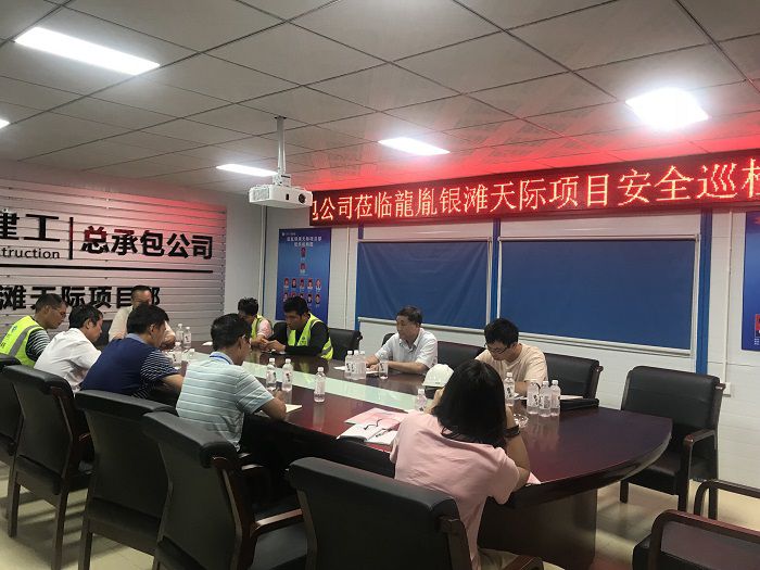 聚会现场。。。。。。郭雰摄.jpg