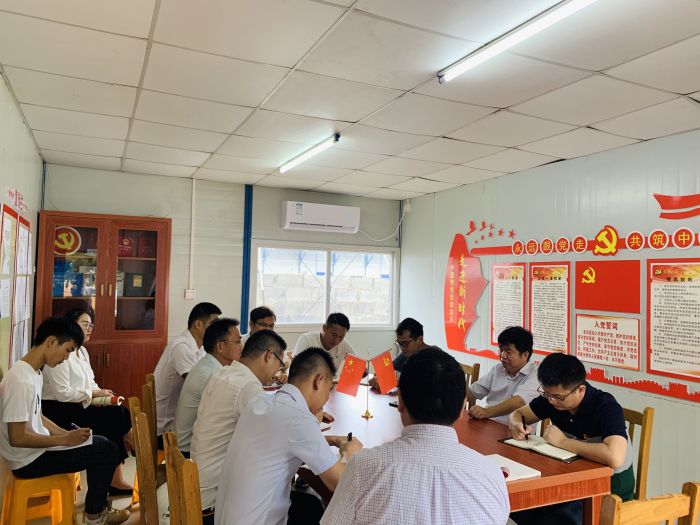 18座谈会现场。。。。；；；；；；；畦￡仙.jpg