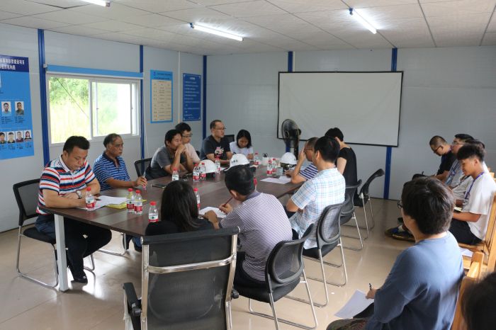 41聚会现场。。。。。张钊林 摄.jpg