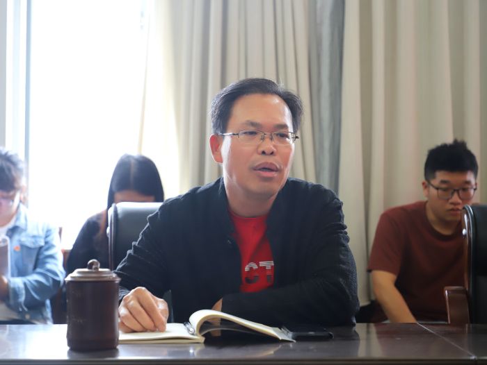 陈祖训作讲话。。。。。谭龙 摄.jpg