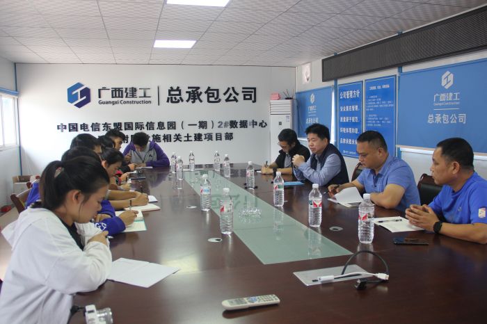 聚会现场。。。。。李立云 摄.jpg