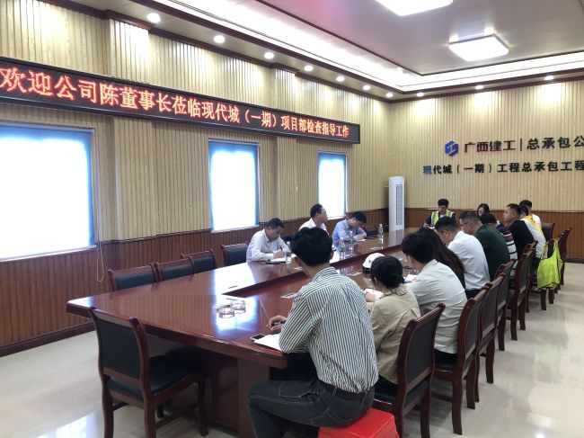 聚会现场。。。。。。。。卢永宁 摄.jpg