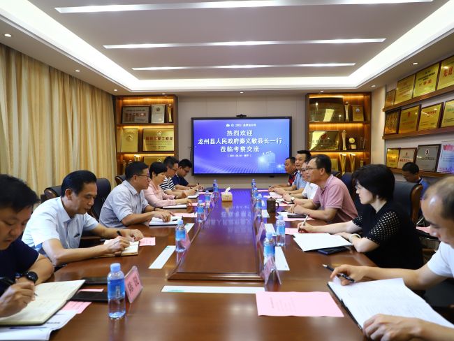 3聚会现场。。。。。 郑诗宝 摄.jpg
