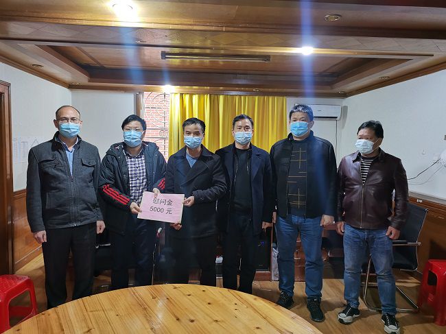 慰问合影。。。。。莫光富 摄（修图）.jpg