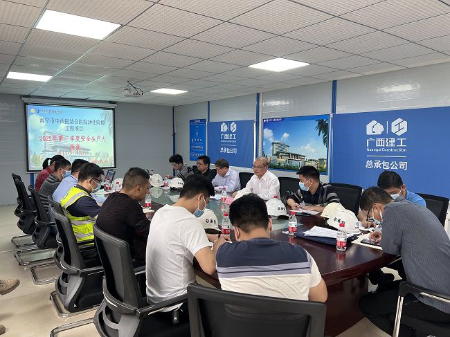 聚会现场。。。。。卢丽君 摄（修图）.jpg