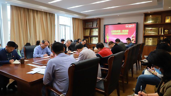 聚会现场。。。。ㄐ蓿.jpg