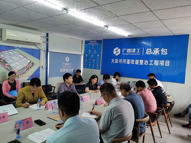 聚会现。。。。。ㄐ尥迹.jpg