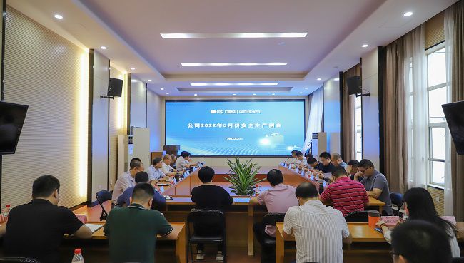 聚会现场。。。。。。。。  郑诗宝 摄（修）.jpg