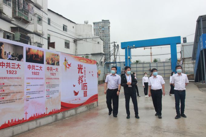 旅行“红色长廊”。。。。。。。。邓灿滨 摄（修图）.jpg
