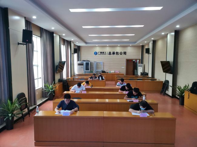 认真答题。。。。。唬；；；票ι 摄（修图）.jpg