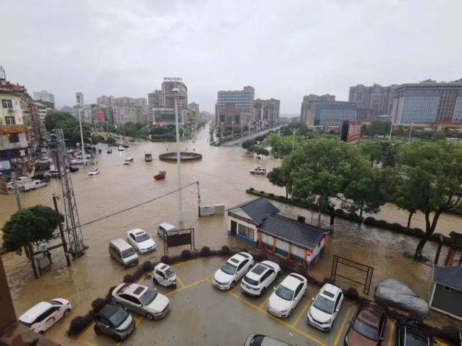 暴雨后的富川县。。。。。。。谭山泉 摄（修图）.jpg
