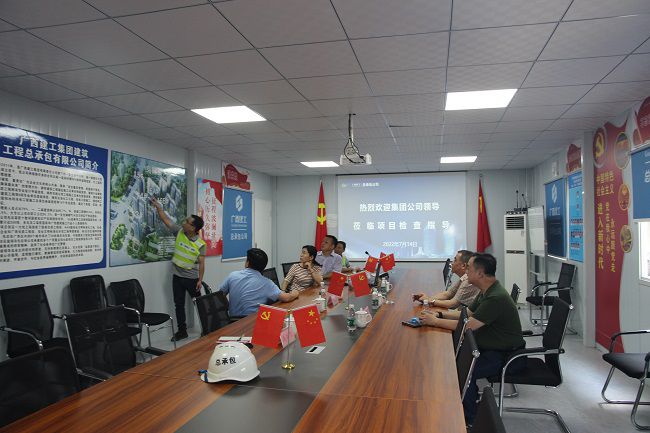 聚会现。。。。。。。。ㄐ尥迹.jpg