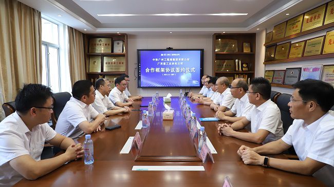 座谈会现场。。。。ㄐ尥迹.jpg