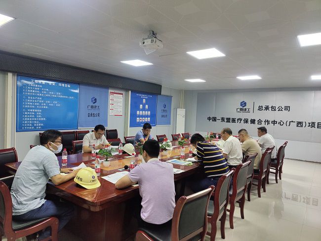 聚会现场。。。。。。。。卢文清 摄（修图）.jpg