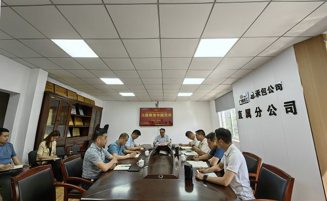 聚会现场。。。。。。。。潘文君 摄（修图）.jpg
