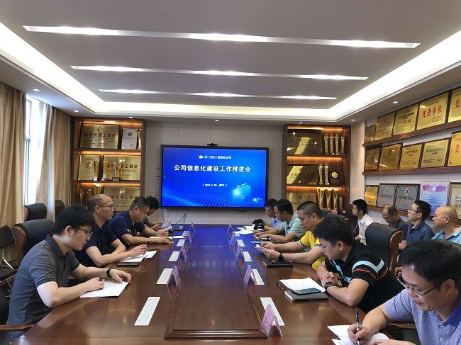 聚会现场。。。。。。。。农茜茜 摄（修图）.jpg