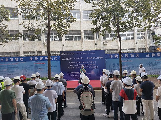莫志元做演练发动和宣布演练最先。。。。；；；；；；票ι 摄（修图）.jpg